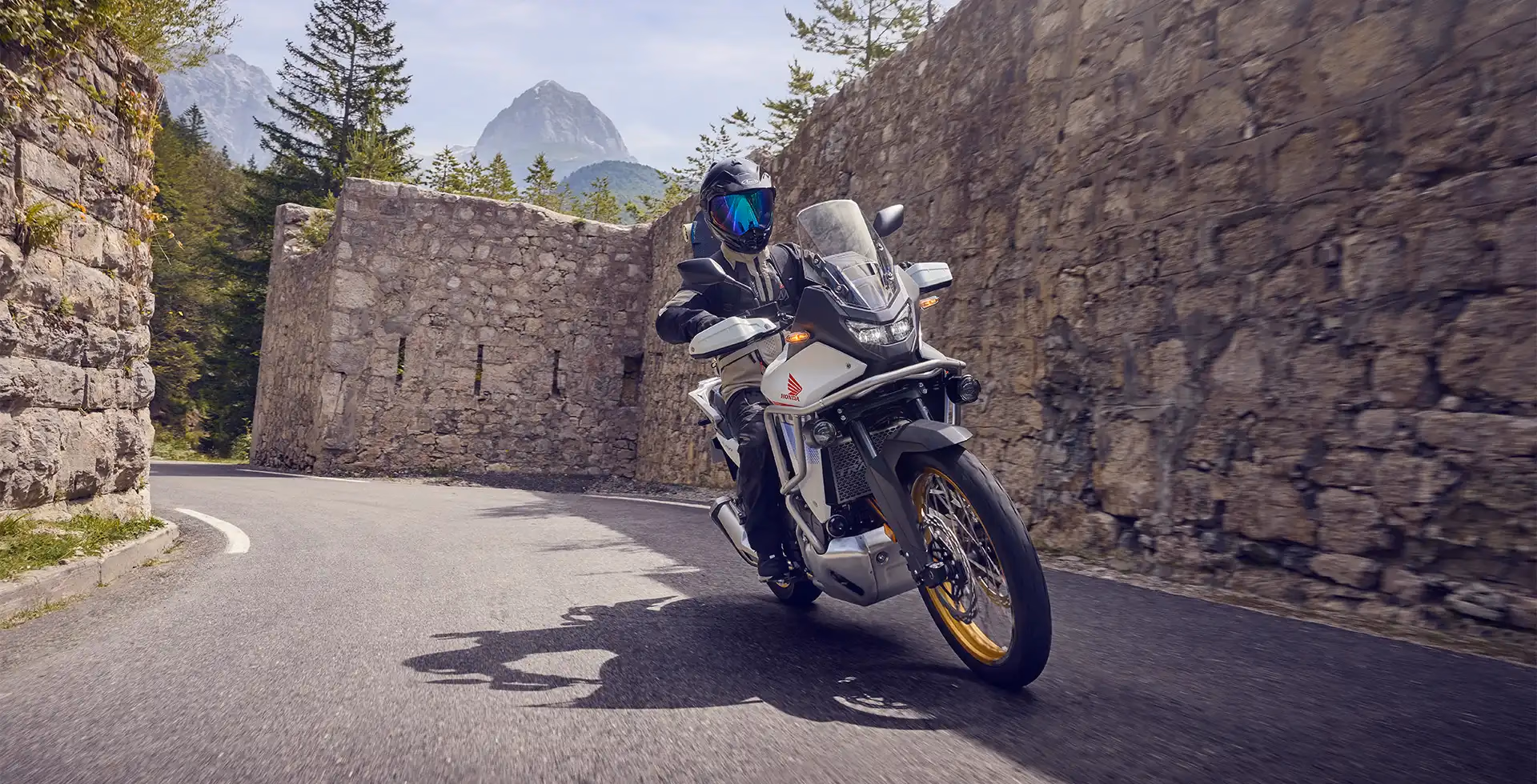 Moto XL 750 Translap Galeria de Fotos - 12 de 19