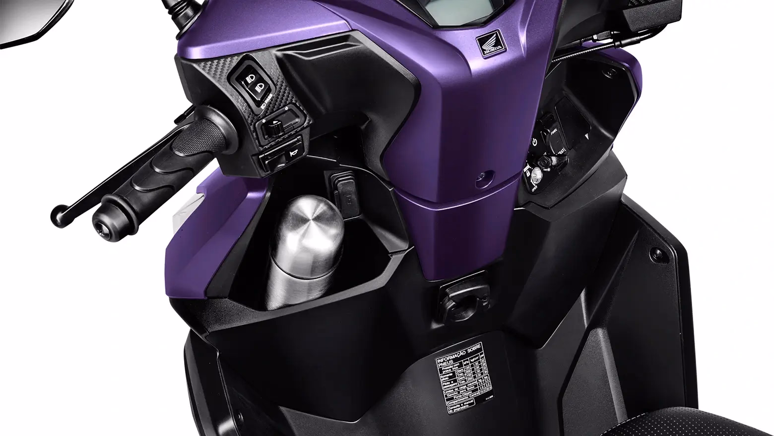 Galeria Fotos Moto Honda Nova Elite 125 Scooter Close Up Porta Objetos - 13 de 16